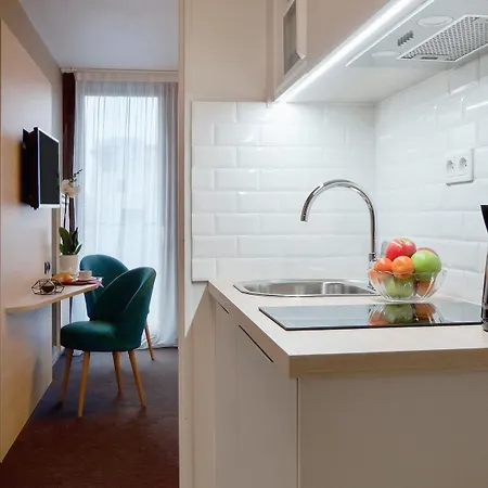Appart'city Confort Grand Palais Lägenhetshotell 3*