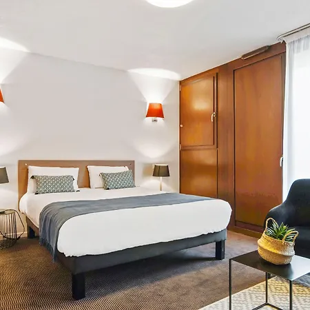 Appart'city Confort Grand Palais Apart-hotel
