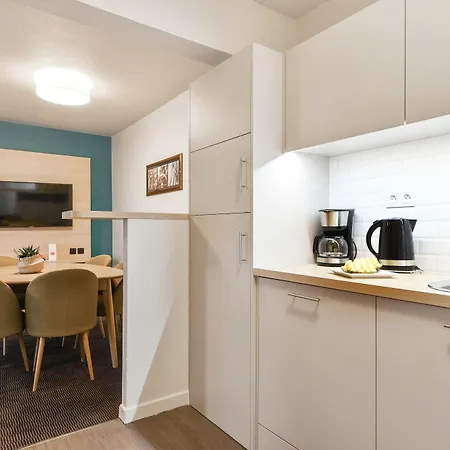 Appart'city Confort Grand Palais Apart-hotel 3*
